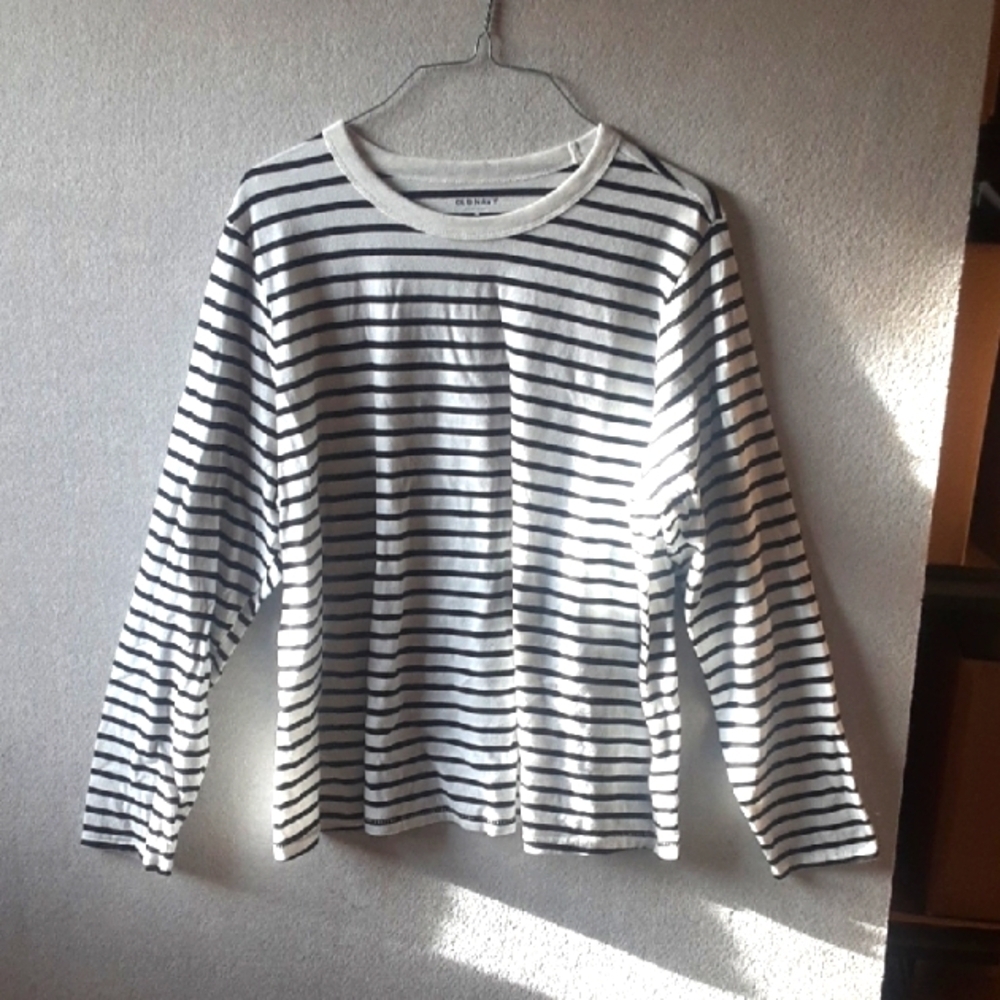 Striped Black and White Shirt (Old Navy)